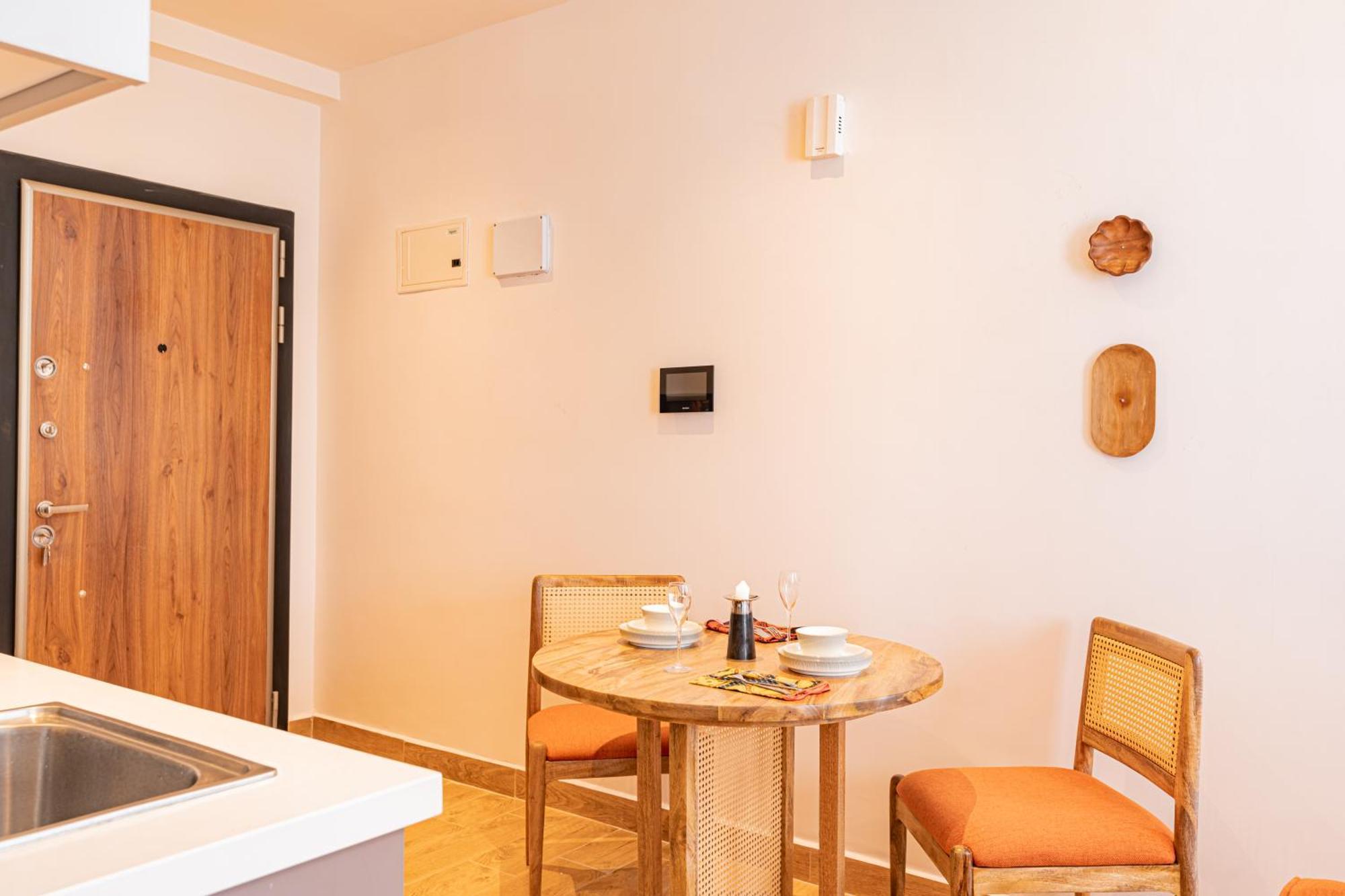 Wilma Towers 11th Floor One Bedroom Apartment, Swimming Pool, Gym, Sauna,steam Workspace ,wonderiss Homes Kilimani Living *